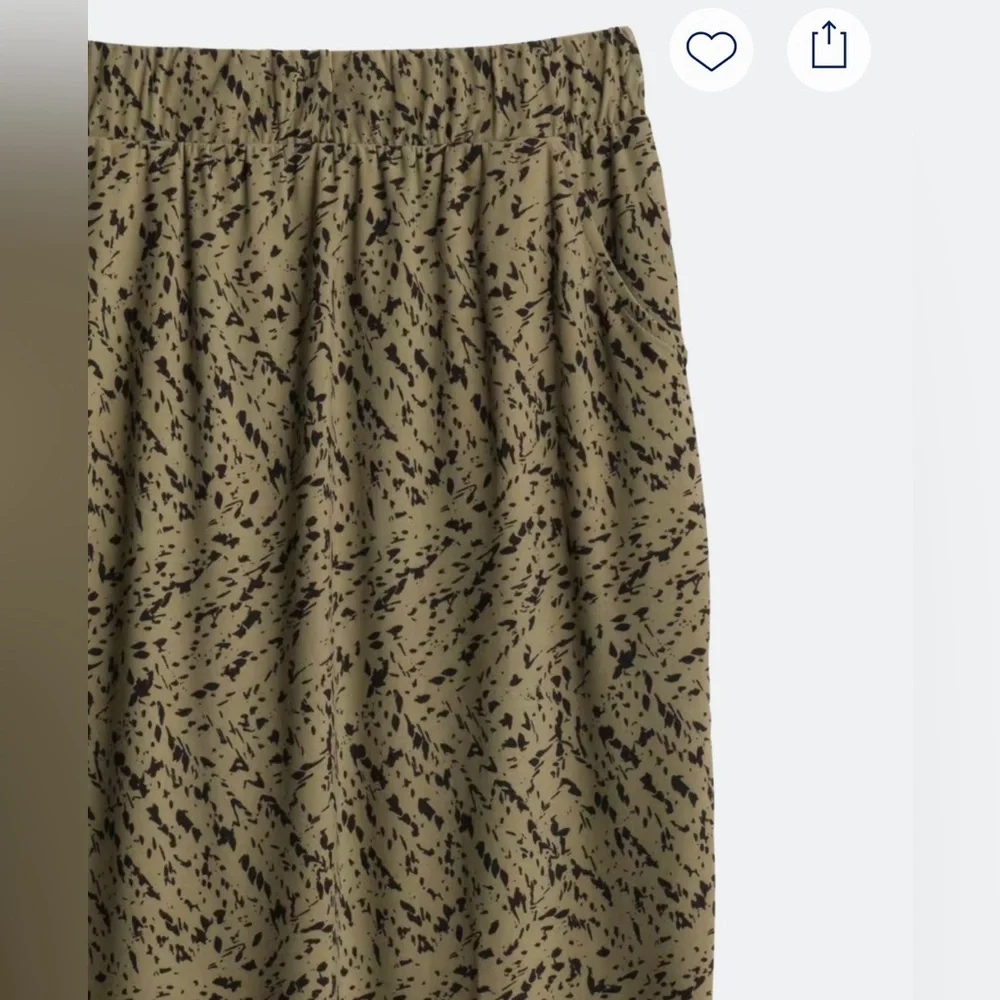 NWT Renee C Pencil Skirt in Olive Green Knit with Black Pattern, Size Small